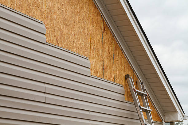 Professional Siding Installation technician working in Renfrew, PA